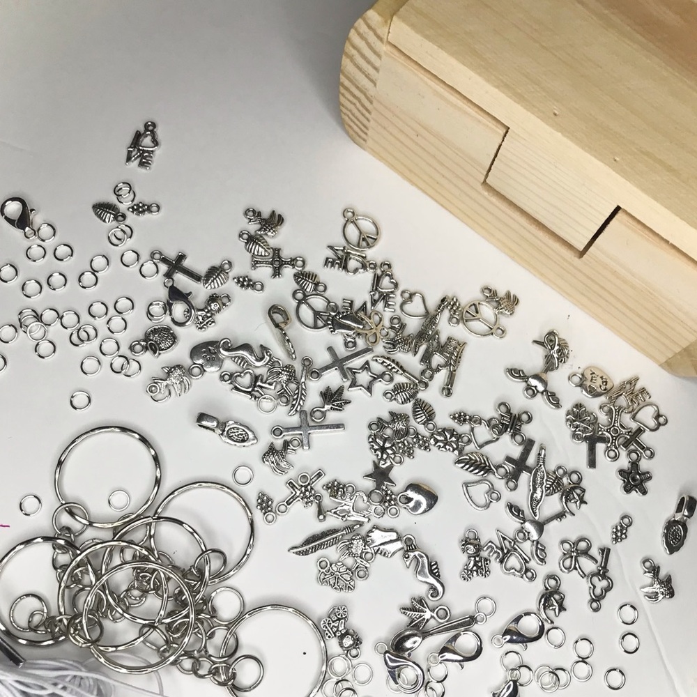 Charms 80+ diy silver tone metal fashion jewelry diy wooden box charm bracelet
